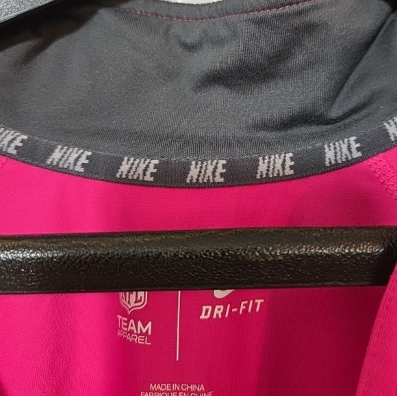 Nike NFL Dry Fit 1/4 Zip Carolina Panthers Breast Cancer Awareness Pullover - Picture 9 of 11